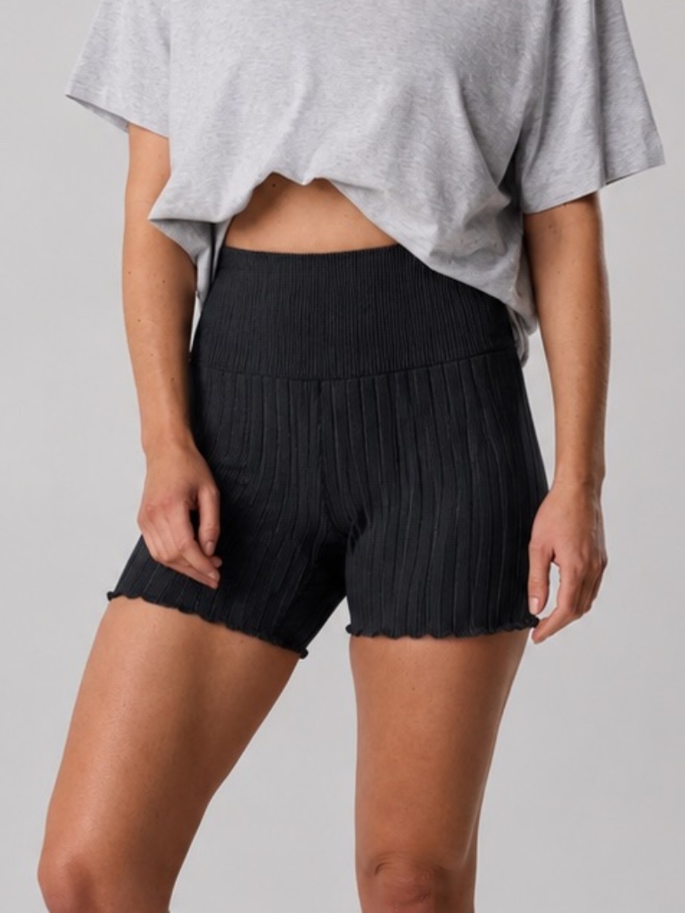 OFFLINE by Aerie | Black Ribbed High Waisted Bike Shorts | Medium